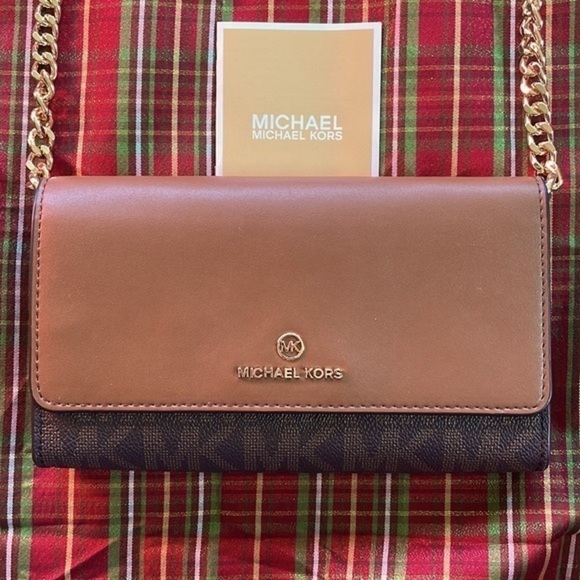 Brand New Michael Kors Large Chain Crossbody Clutch Purse in Brown & Luggage - Picture 3 of 16